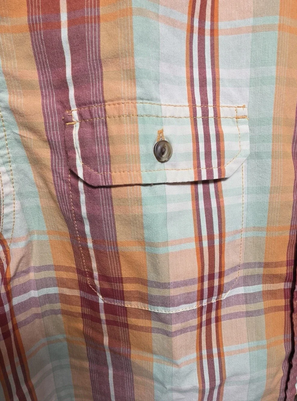 Men's short-sleeve outdoor hiking button-down shirt from The North Face.